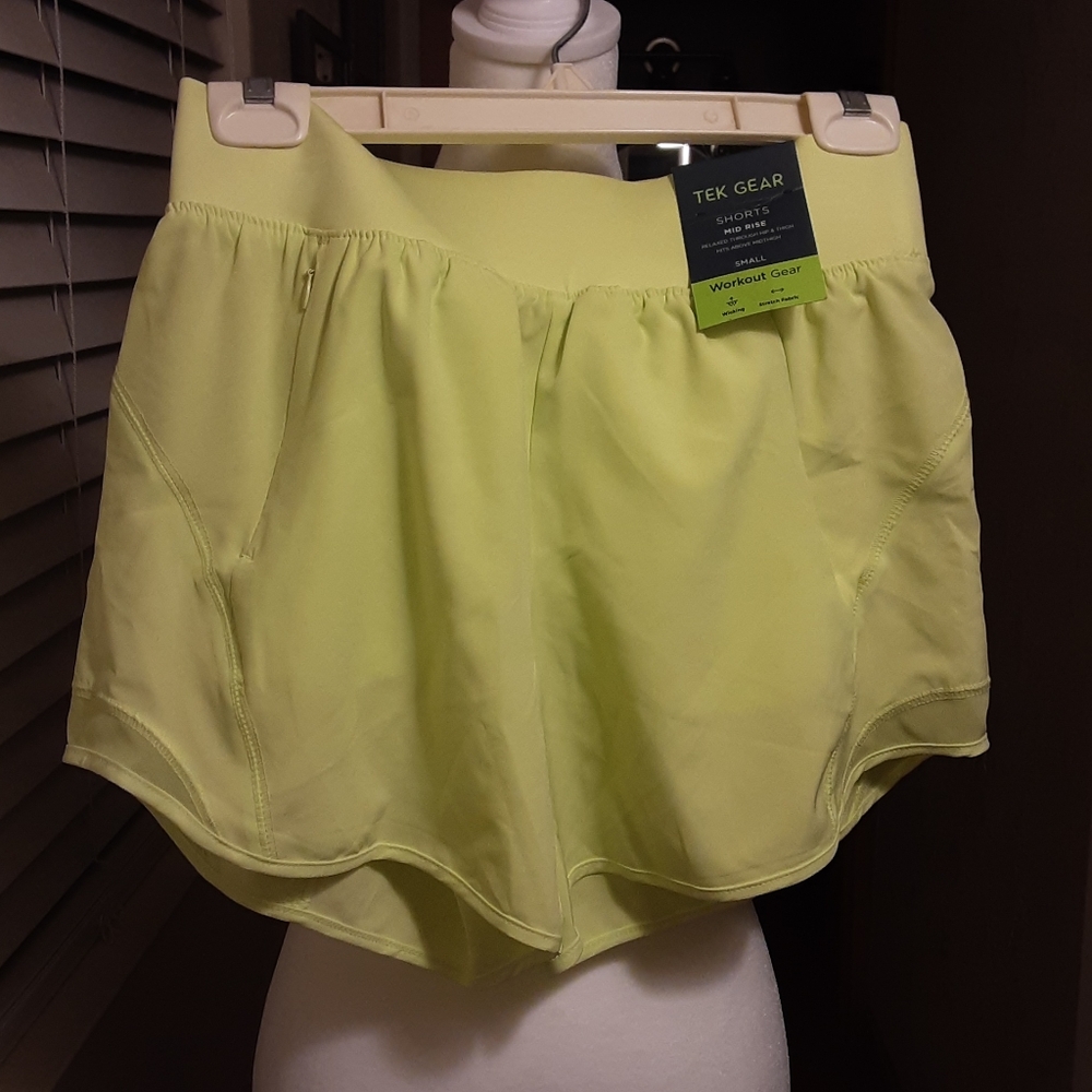 TEK GEAR Green SHORTS spandex